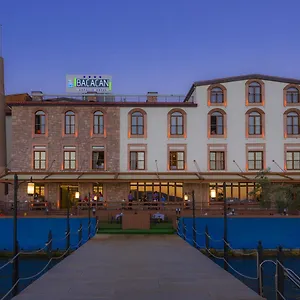 4* Otel Bacacan